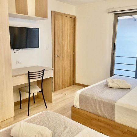 Hotel Brist0L Suites Centro Historico Cuenca Exterior photo