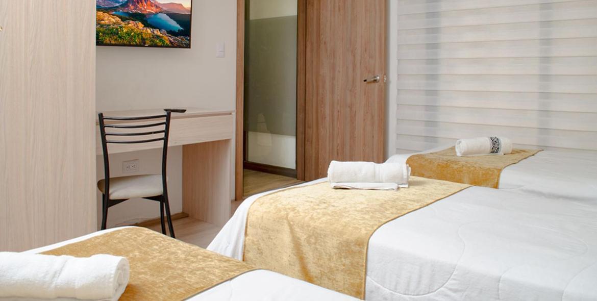 Hotel Brist0L Suites Centro Historico Cuenca Exterior photo