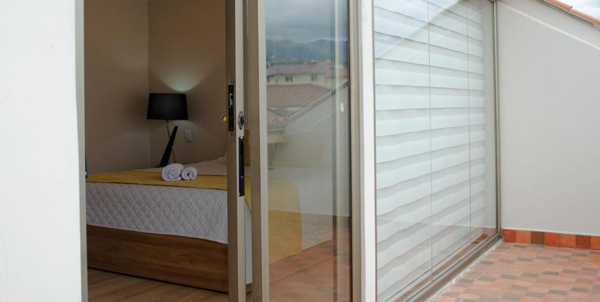 Hotel Brist0L Suites Centro Historico Cuenca Exterior photo