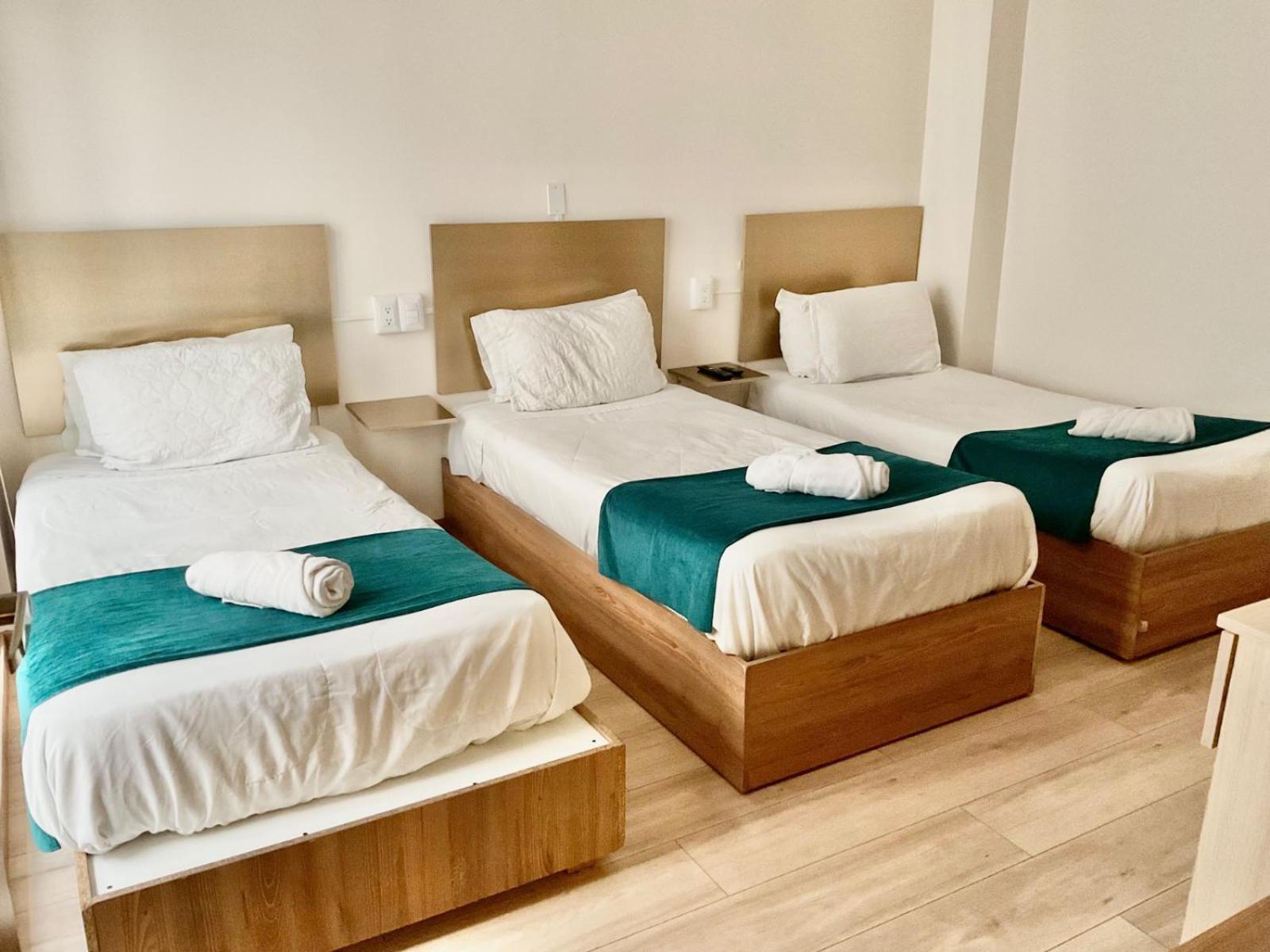 Hotel Brist0L Suites Centro Historico Cuenca Exterior photo