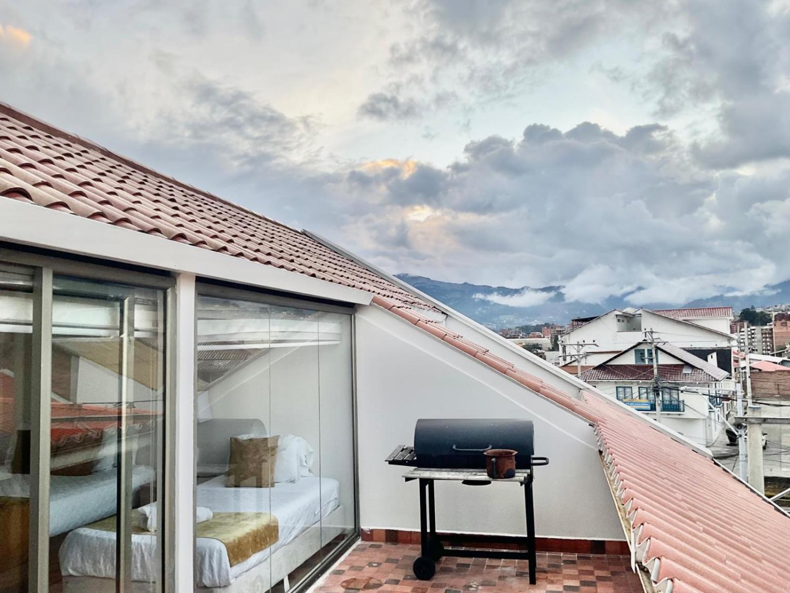 Hotel Brist0L Suites Centro Historico Cuenca Exterior photo